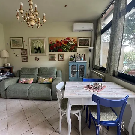 Casa Irene By The With Garden And Ac Апартаменты *